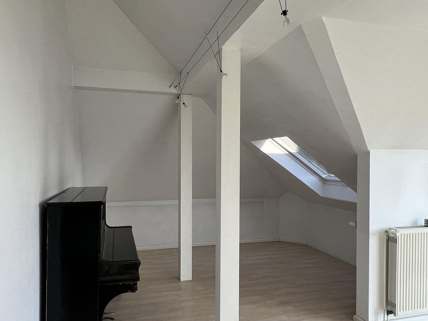 Predaj domu 143 m², pozemok 304 m², Schlangenbad, Hesensko Predaj domu 143 m², pozemok 304 m², Schlangenbad, Hesensko