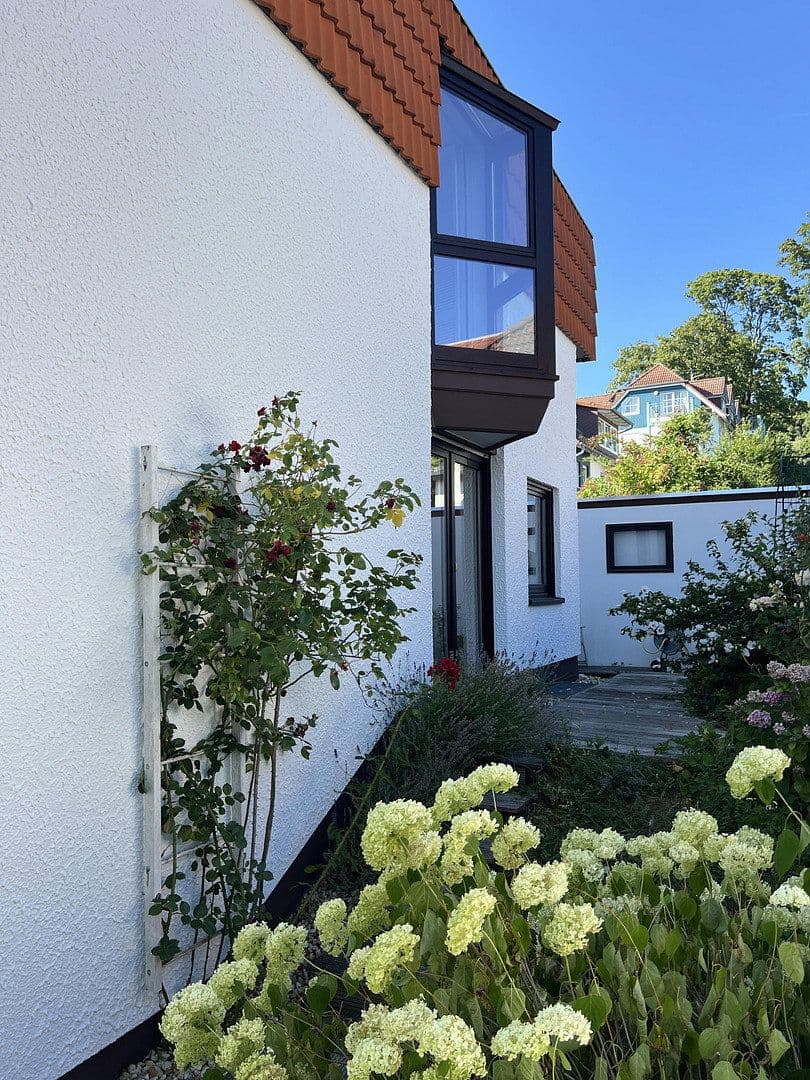 Predaj domu 143 m², pozemok 304 m², Schlangenbad, Hesensko Predaj domu 143 m², pozemok 304 m², Schlangenbad, Hesensko