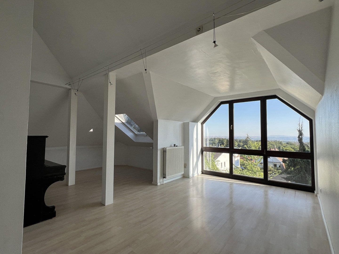 Predaj domu 143 m², pozemok 304 m², Schlangenbad, Hesensko Predaj domu 143 m², pozemok 304 m², Schlangenbad, Hesensko