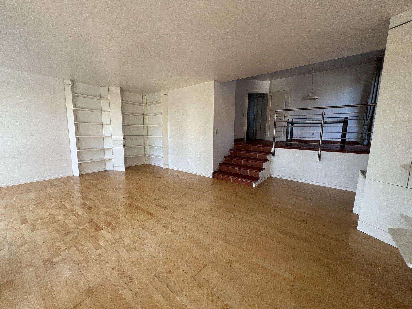Predaj domu 143 m², pozemok 304 m², Schlangenbad, Hesensko Predaj domu 143 m², pozemok 304 m², Schlangenbad, Hesensko