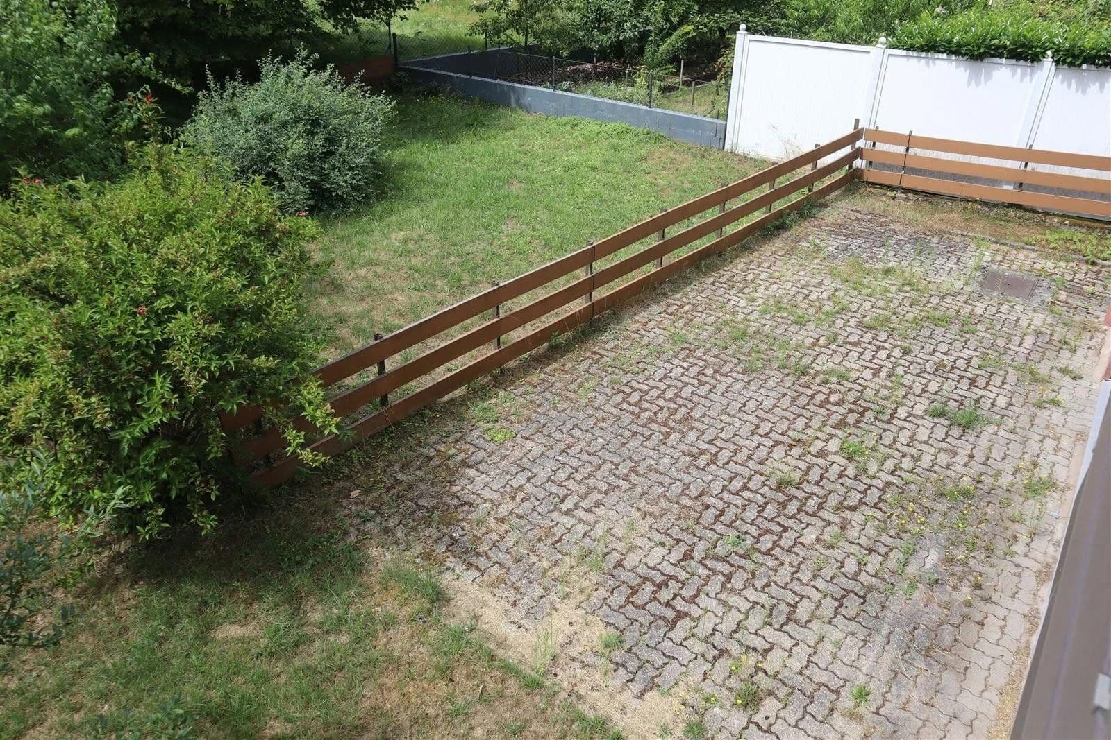 Predaj domu 182 m², pozemok 548 m², Finsterbachstraße 32, Pirmasens, Porýnie-Falcko Predaj domu 182 m², pozemok 548 m², Finsterbachstraße 32, Pirmasens, Porýnie-Falcko