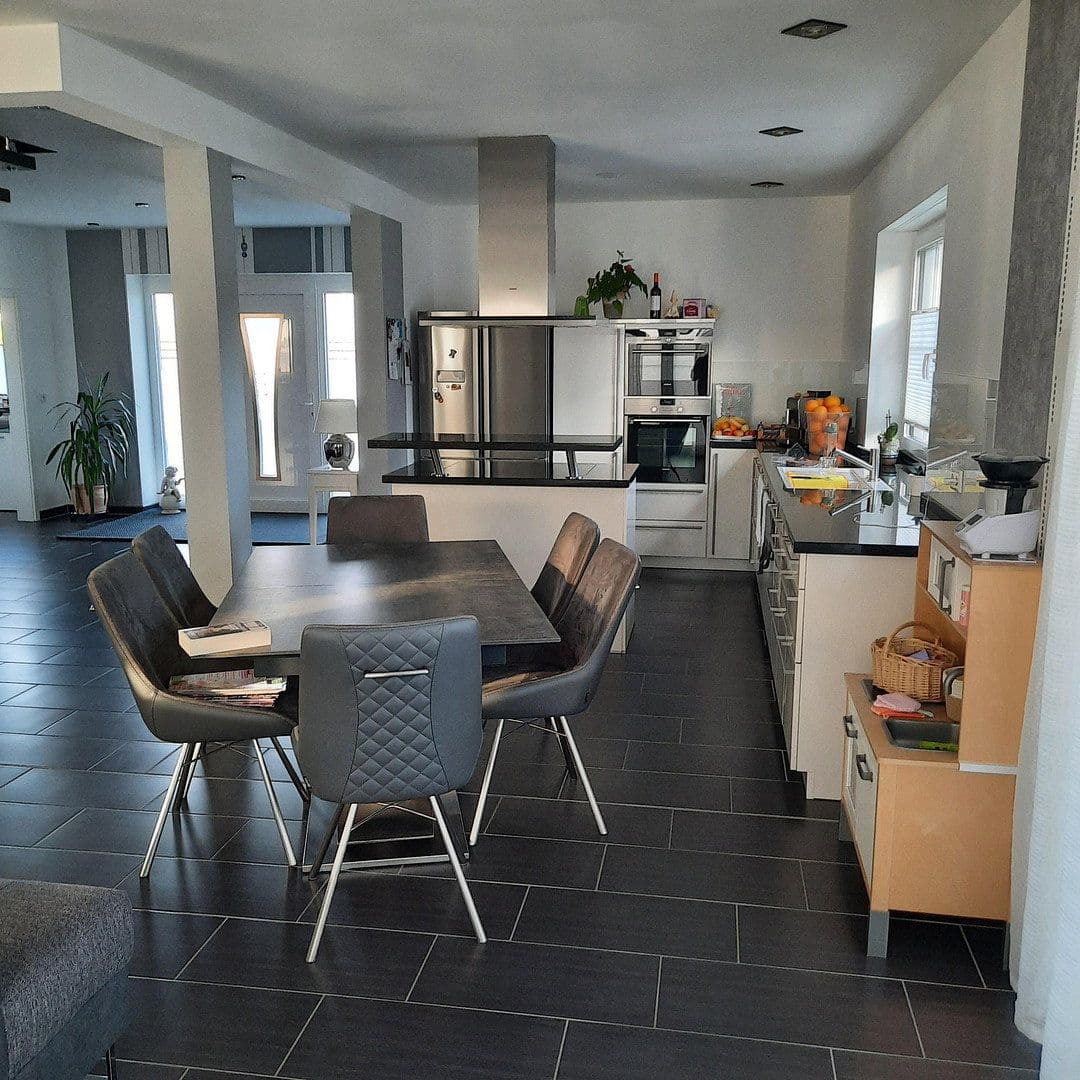 Predaj domu 173 m², pozemok 404 m², Am Knick 11, Henstedt-Ulzburg, Šlezvicko-Holštajnsko Predaj domu 173 m², pozemok 404 m², Am Knick 11, Henstedt-Ulzburg, Šlezvicko-Holštajnsko