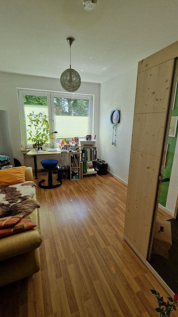 Prenájom bytu 3-izbový 77 m², Bad Pyrmont, Dolné Sasko Prenájom bytu 3-izbový 77 m², Bad Pyrmont, Dolné Sasko