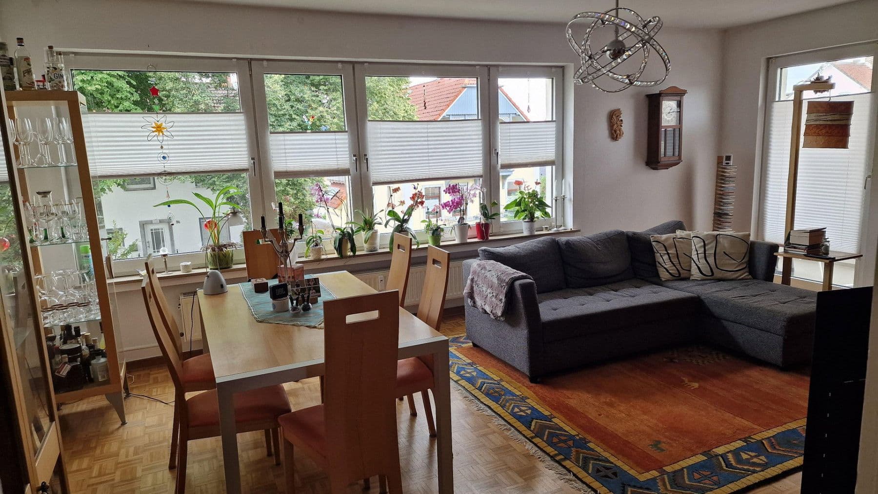 Prenájom bytu 3-izbový 77 m², Bad Pyrmont, Dolné Sasko Prenájom bytu 3-izbový 77 m², Bad Pyrmont, Dolné Sasko