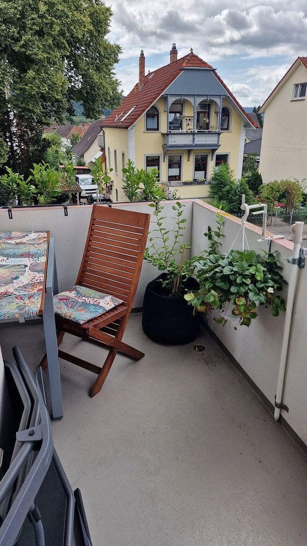 Prenájom bytu 3-izbový 77 m², Bad Pyrmont, Dolné Sasko Prenájom bytu 3-izbový 77 m², Bad Pyrmont, Dolné Sasko