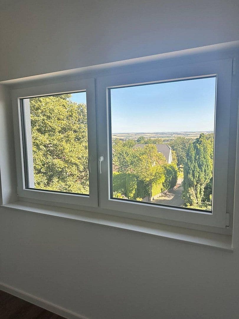 Predaj domu 209 m², pozemok 374 m², Polch, Porýnie-Falcko Predaj domu 209 m², pozemok 374 m², Polch, Porýnie-Falcko