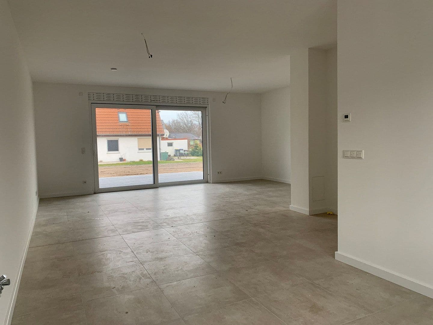 Prenájom bytu 3-izbový 101 m², Am Eßfeld 52b, Luckau, Brandenbursko Prenájom bytu 3-izbový 101 m², Am Eßfeld 52b, Luckau, Brandenbursko
