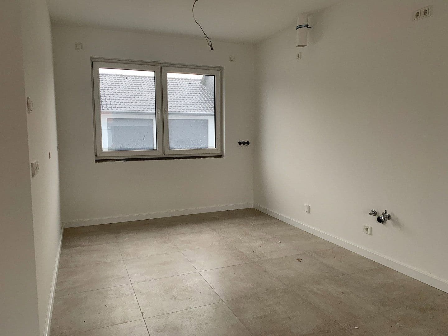Prenájom bytu 3-izbový 101 m², Am Eßfeld 52b, Luckau, Brandenbursko Prenájom bytu 3-izbový 101 m², Am Eßfeld 52b, Luckau, Brandenbursko