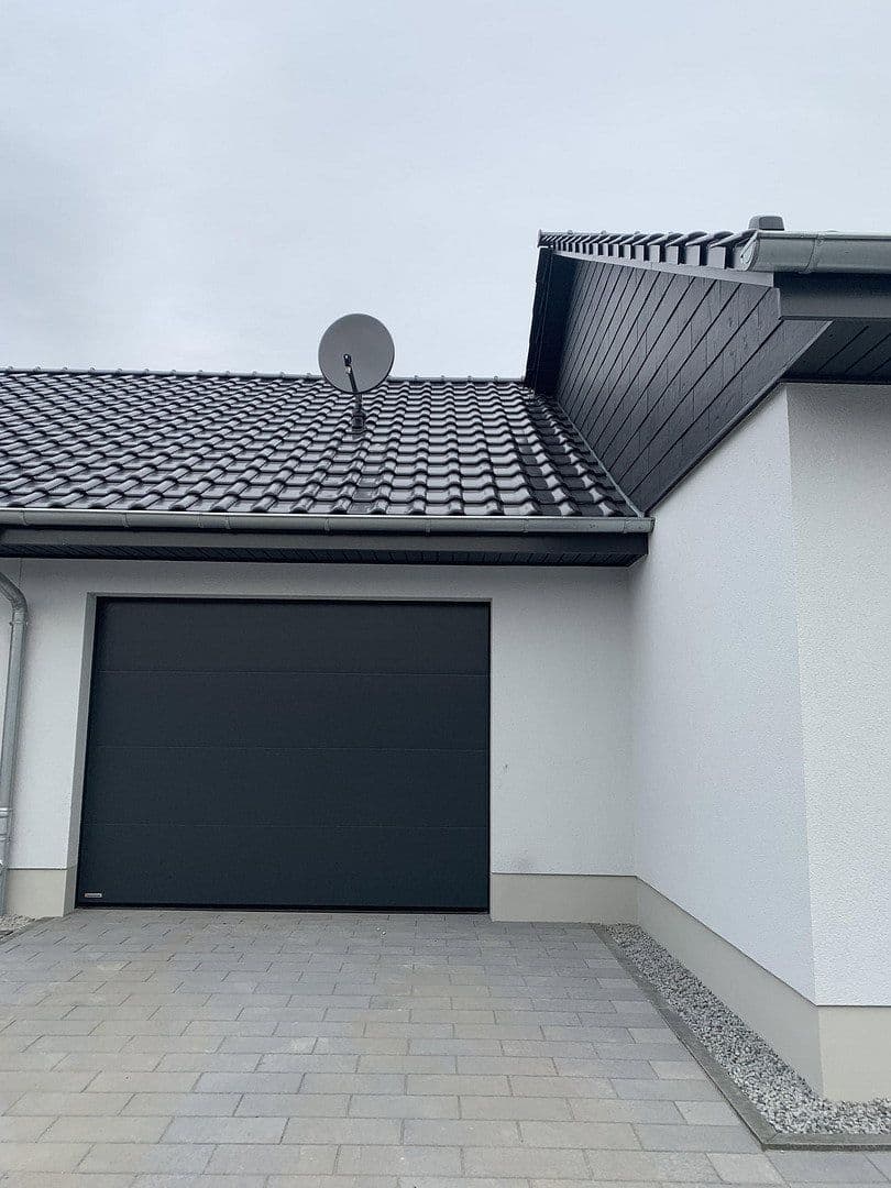 Prenájom bytu 3-izbový 101 m², Am Eßfeld 52b, Luckau, Brandenbursko Prenájom bytu 3-izbový 101 m², Am Eßfeld 52b, Luckau, Brandenbursko