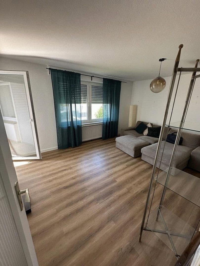 Prenájom bytu 3-izbový 67 m², Bad Salzuflen, Severné Porýnie - Westfálsko Prenájom bytu 3-izbový 67 m², Bad Salzuflen, Severné Porýnie - Westfálsko