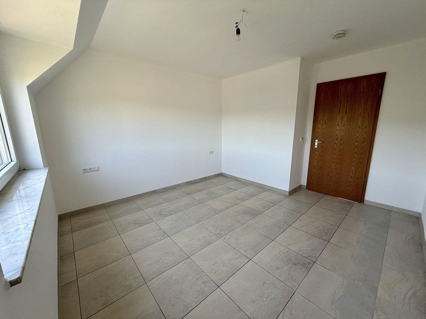 Prenájom bytu 2-izbový 75 m², Eberstadt, Hesensko Prenájom bytu 2-izbový 75 m², Eberstadt, Hesensko