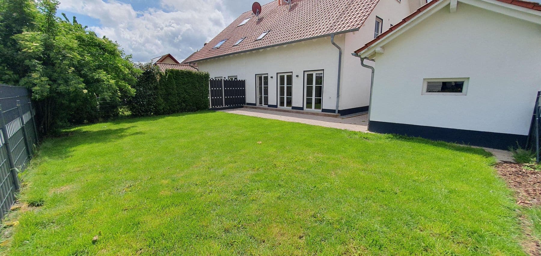 Predaj domu 180 m², pozemok 325 m², Bruchmühlbach-Miesau, Porýnie-Falcko Predaj domu 180 m², pozemok 325 m², Bruchmühlbach-Miesau, Porýnie-Falcko