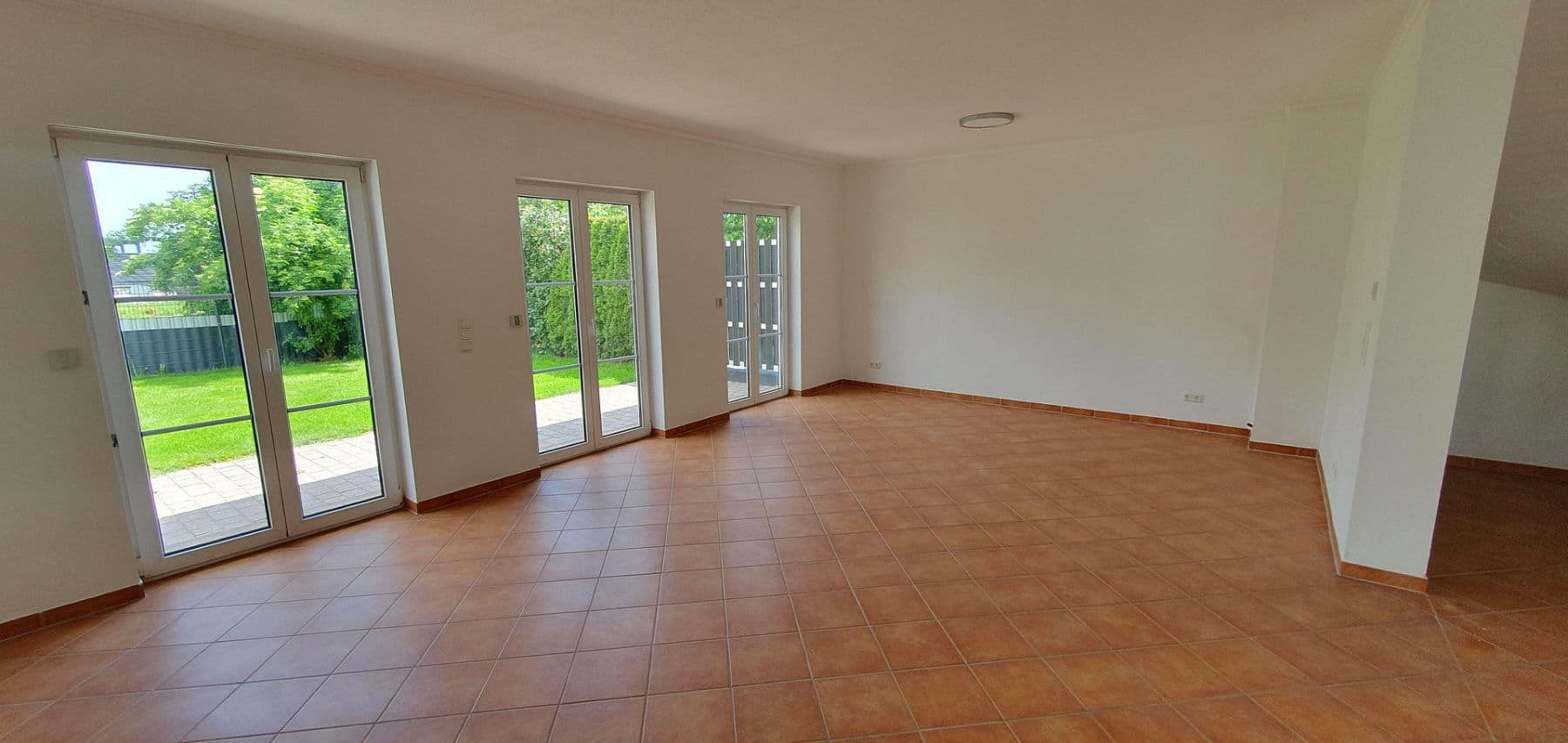 Predaj domu 180 m², pozemok 325 m², Bruchmühlbach-Miesau, Porýnie-Falcko Predaj domu 180 m², pozemok 325 m², Bruchmühlbach-Miesau, Porýnie-Falcko