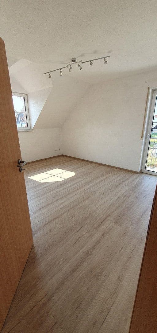 Predaj domu 180 m², pozemok 325 m², Bruchmühlbach-Miesau, Porýnie-Falcko Predaj domu 180 m², pozemok 325 m², Bruchmühlbach-Miesau, Porýnie-Falcko