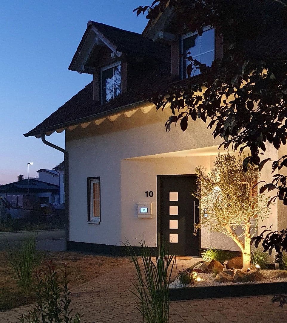 Predaj domu 180 m², pozemok 325 m², Bruchmühlbach-Miesau, Porýnie-Falcko Predaj domu 180 m², pozemok 325 m², Bruchmühlbach-Miesau, Porýnie-Falcko