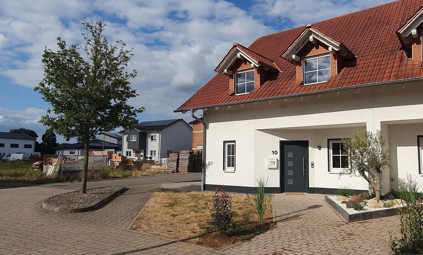 Predaj domu 180 m², pozemok 325 m², Bruchmühlbach-Miesau, Porýnie-Falcko Predaj domu 180 m², pozemok 325 m², Bruchmühlbach-Miesau, Porýnie-Falcko
