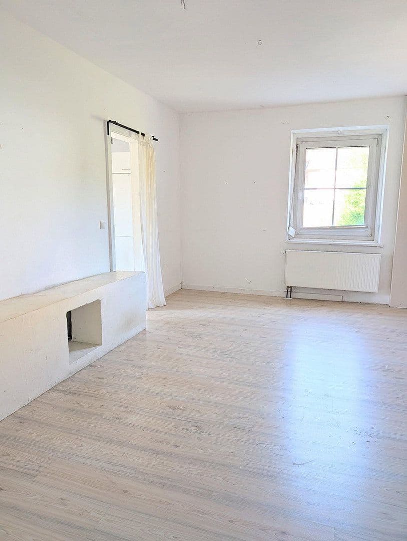 Predaj domu 250 m², pozemok 2.371 m², Schwabmüncher Str. 8, Mittelneufnach, Bavorsko Predaj domu 250 m², pozemok 2.371 m², Schwabmüncher Str. 8, Mittelneufnach, Bavorsko