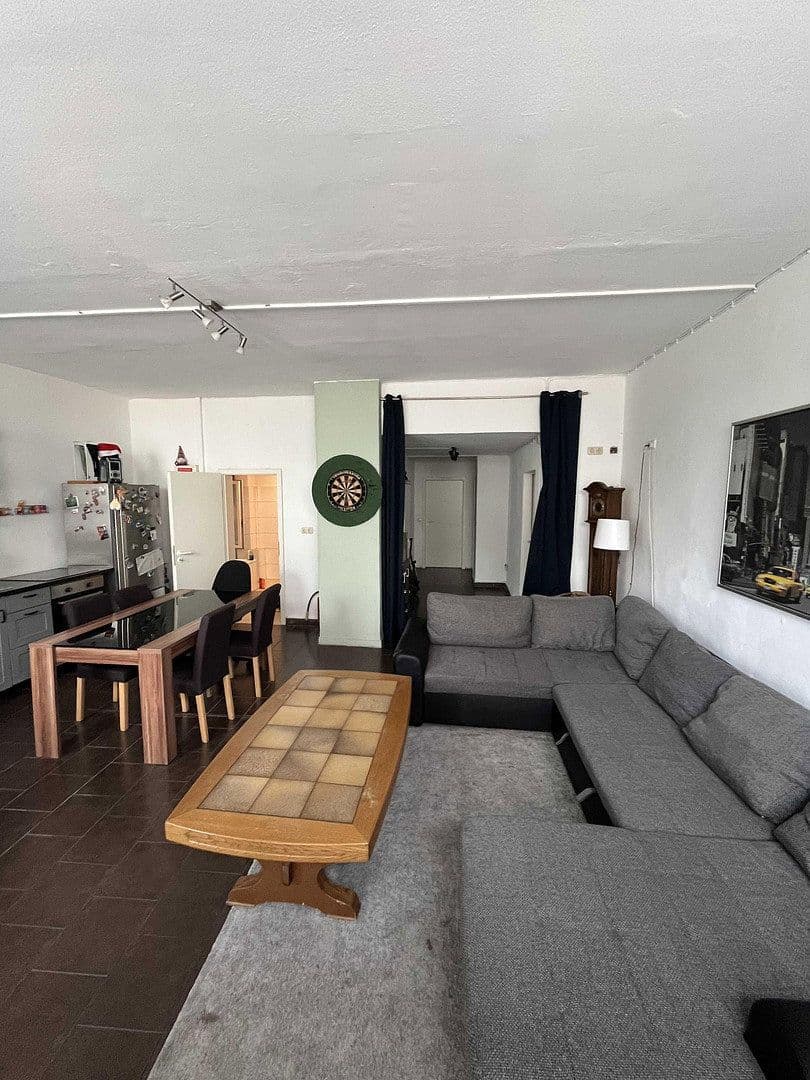 Prenájom bytu 3-izbový 75 m², Natruper Straße 39, Osnabrück, Dolné Sasko Prenájom bytu 3-izbový 75 m², Natruper Straße 39, Osnabrück, Dolné Sasko