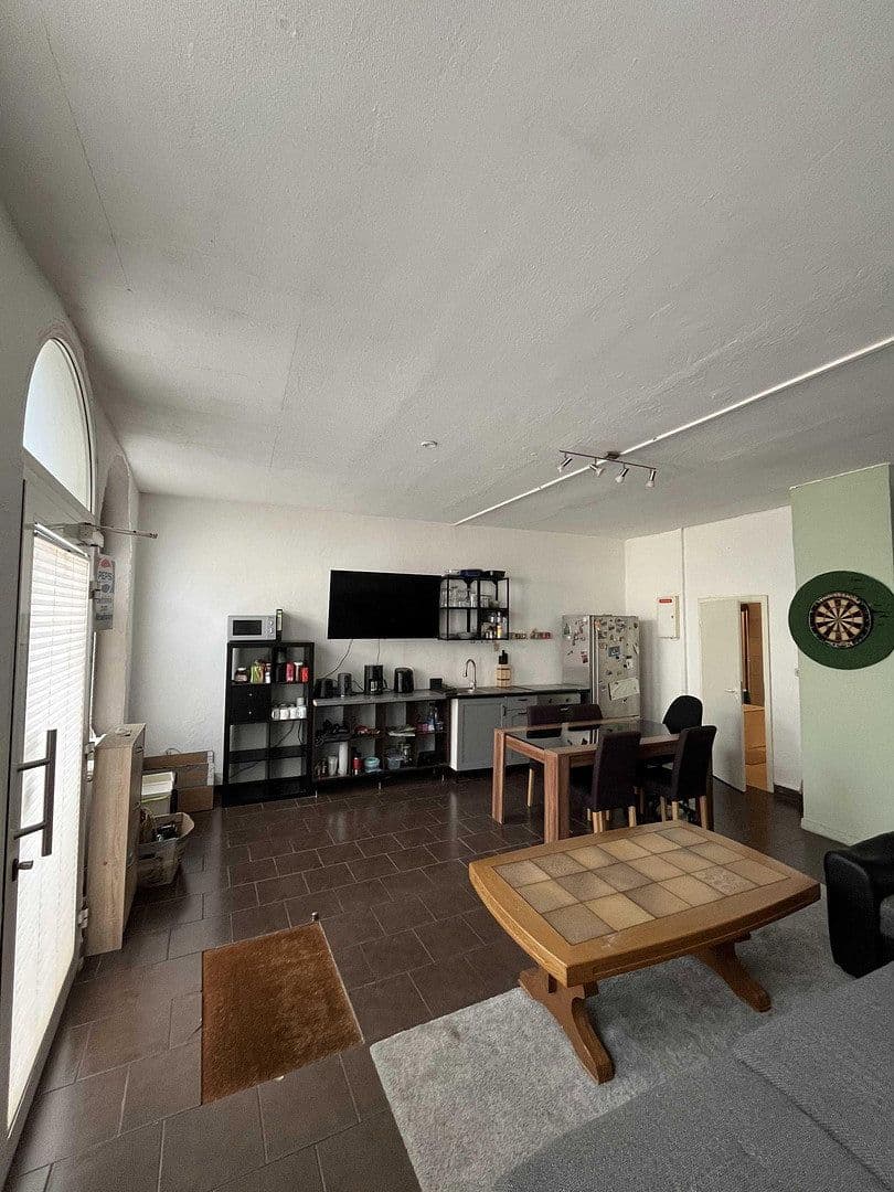 Prenájom bytu 3-izbový 75 m², Natruper Straße 39, Osnabrück, Dolné Sasko Prenájom bytu 3-izbový 75 m², Natruper Straße 39, Osnabrück, Dolné Sasko