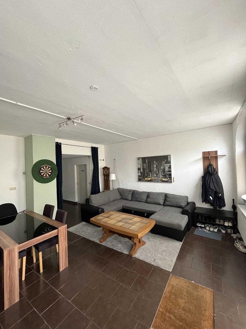 Prenájom bytu 3-izbový 75 m², Natruper Straße 39, Osnabrück, Dolné Sasko Prenájom bytu 3-izbový 75 m², Natruper Straße 39, Osnabrück, Dolné Sasko