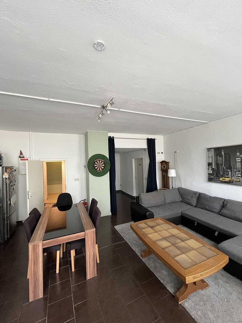 Prenájom bytu 3-izbový 75 m², Natruper Straße 39, Osnabrück, Dolné Sasko Prenájom bytu 3-izbový 75 m², Natruper Straße 39, Osnabrück, Dolné Sasko