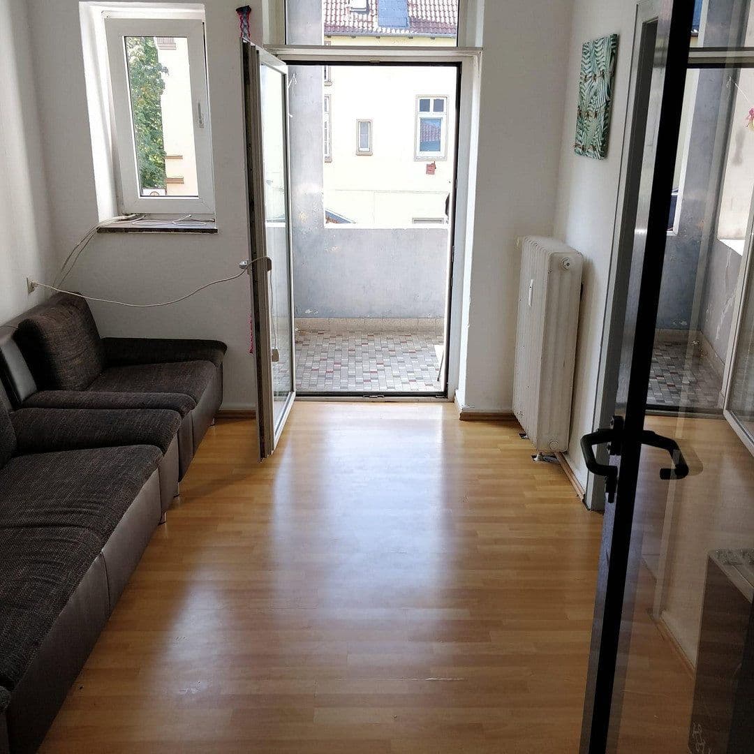 Prenájom bytu 4-izbový 105 m², Schlosswall 24, Osnabrück, Dolné Sasko Prenájom bytu 4-izbový 105 m², Schlosswall 24, Osnabrück, Dolné Sasko