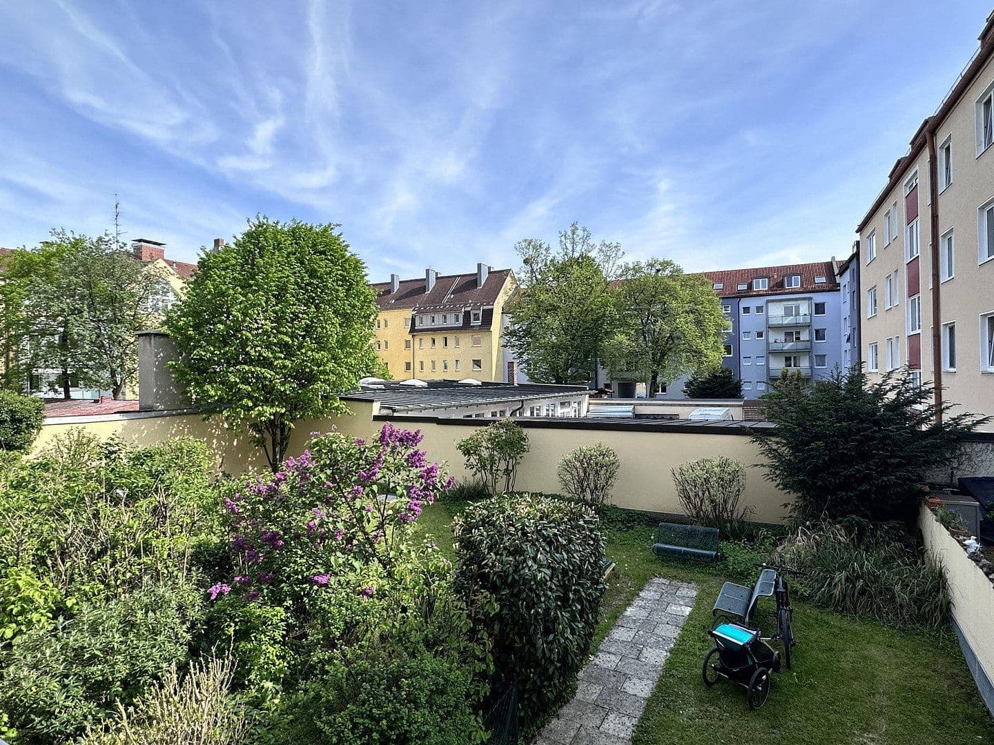 Prenájom bytu 3-izbový 73 m², Georgenschwaigstraße 24, München, Bavorsko Prenájom bytu 3-izbový 73 m², Georgenschwaigstraße 24, München, Bavorsko
