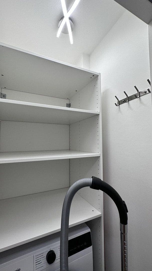 Prenájom bytu 3-izbový 73 m², Georgenschwaigstraße 24, München, Bavorsko Prenájom bytu 3-izbový 73 m², Georgenschwaigstraße 24, München, Bavorsko