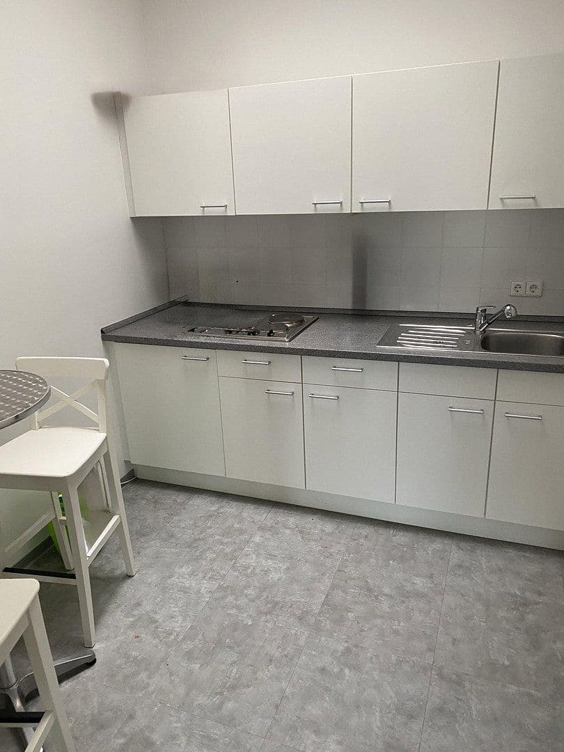 Prenájom kancelárie 105 m², Bürgermeister Graf Ring 10, Geretsried, Gelting, Bavorsko Prenájom kancelárie 105 m², Bürgermeister Graf Ring 10, Geretsried, Gelting, Bavorsko