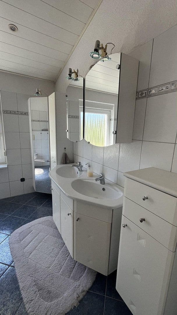 Prenájom domu 129 m², pozemok 600 m², Scheffelweg 15, Bretten, Bádensko-Wurttembersko Prenájom domu 129 m², pozemok 600 m², Scheffelweg 15, Bretten, Bádensko-Wurttembersko