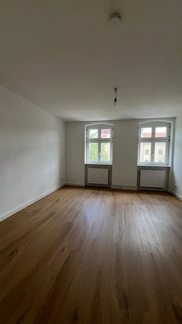 Prenájom bytu 4-izbový 86 m², Bellermannstr 13, Berlin, Berlín Prenájom bytu 4-izbový 86 m², Bellermannstr 13, Berlin, Berlín