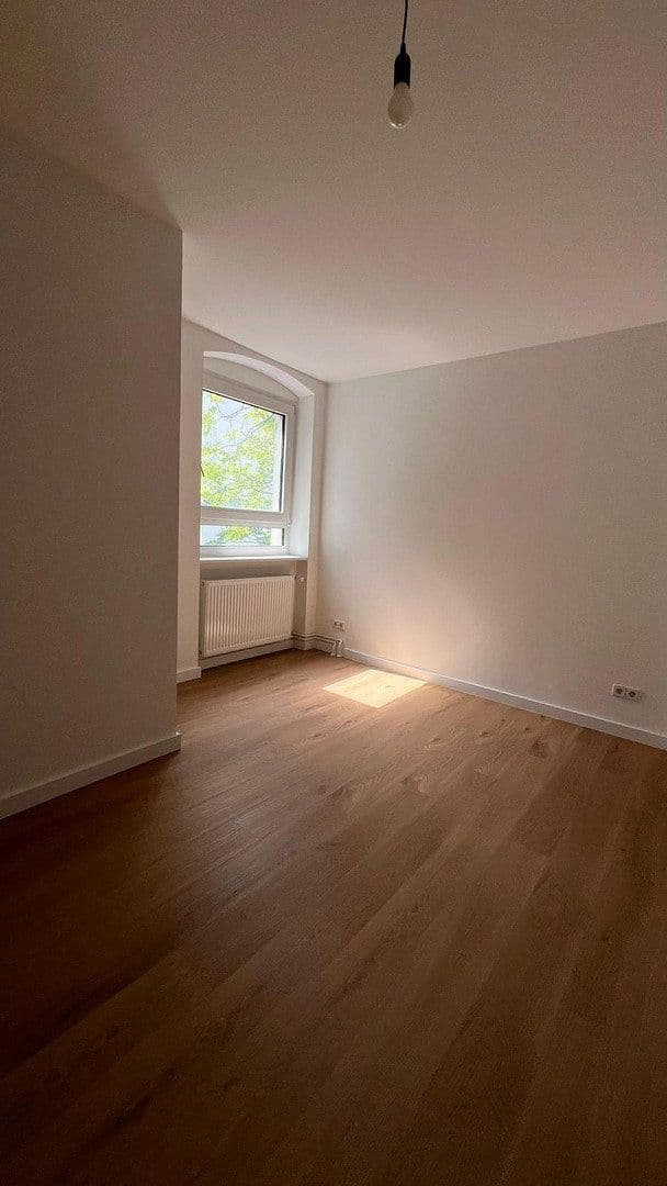 Prenájom bytu 4-izbový 86 m², Bellermannstr 13, Berlin, Berlín Prenájom bytu 4-izbový 86 m², Bellermannstr 13, Berlin, Berlín