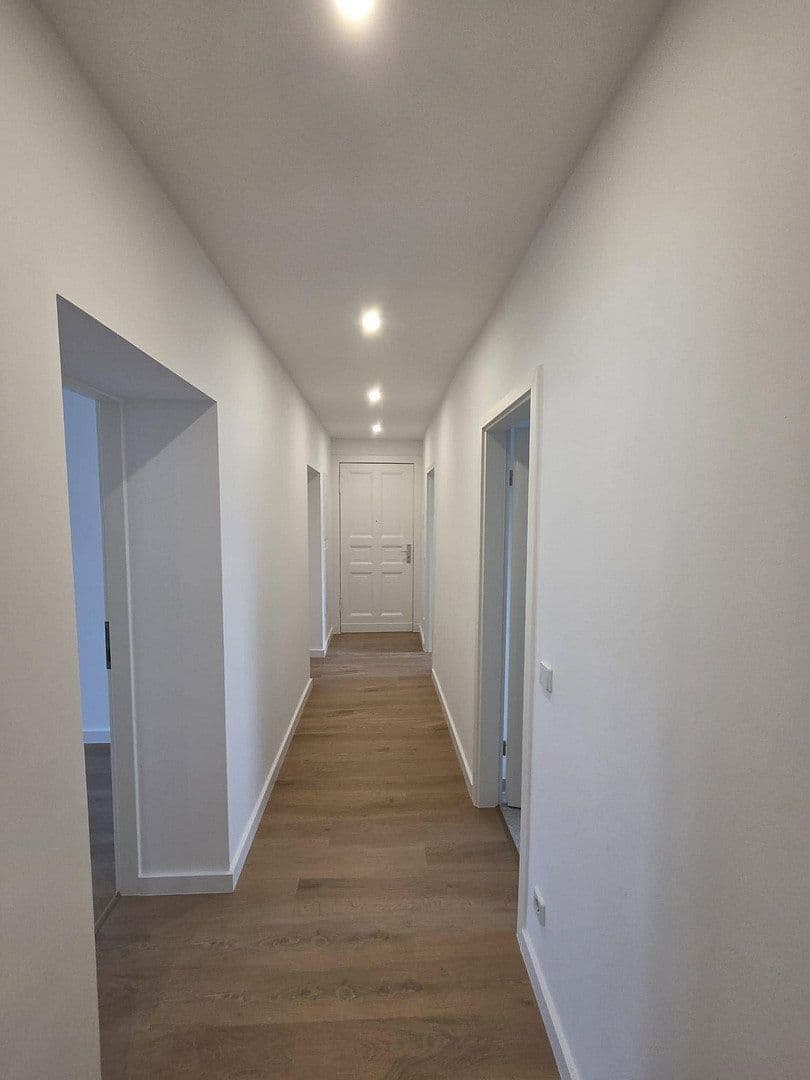 Prenájom bytu 4-izbový 86 m², Bellermannstr 13, Berlin, Berlín Prenájom bytu 4-izbový 86 m², Bellermannstr 13, Berlin, Berlín