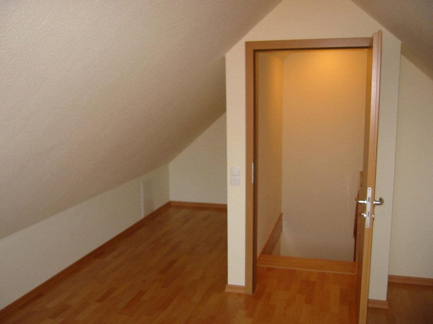 Prenájom domu 120 m², pozemok 340 m², Reppenstedt, Dolné Sasko Prenájom domu 120 m², pozemok 340 m², Reppenstedt, Dolné Sasko