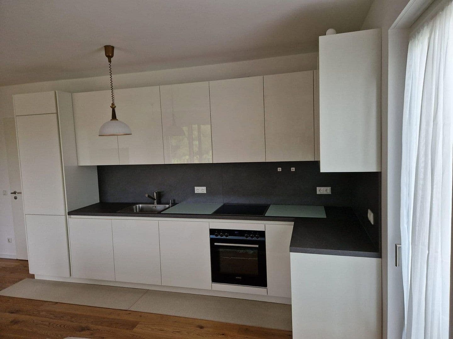Predaj bytu 4-izbový 97 m², Berlin, Berlín Predaj bytu 4-izbový 97 m², Berlin, Berlín