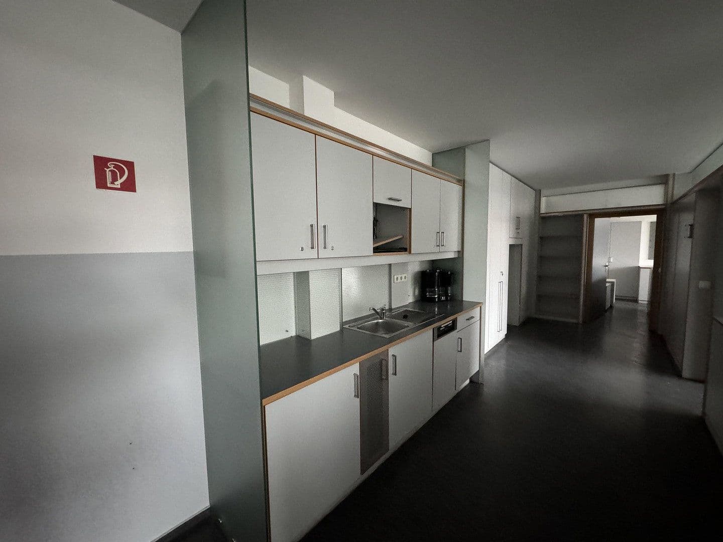 Prenájom nebytového priestoru 3.182 m², Dohna, Sasko Prenájom nebytového priestoru 3.182 m², Dohna, Sasko