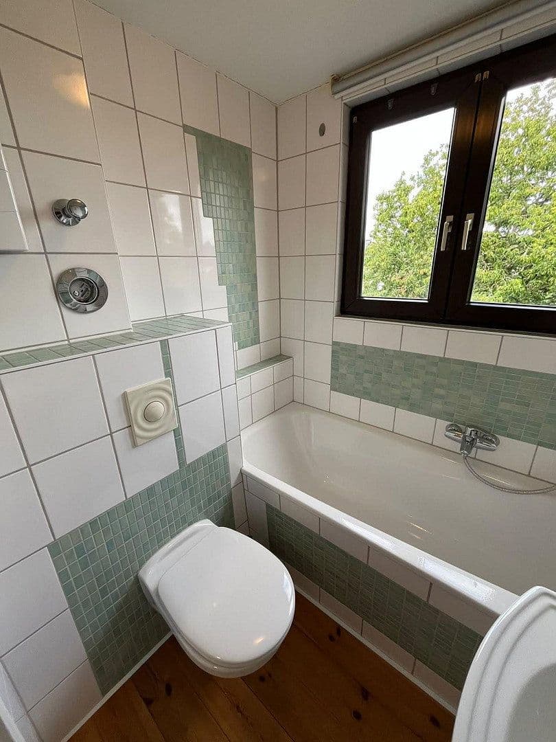 Prenájom bytu 2-izbový 42 m², Heiligenhaus, Severné Porýnie - Westfálsko Prenájom bytu 2-izbový 42 m², Heiligenhaus, Severné Porýnie - Westfálsko