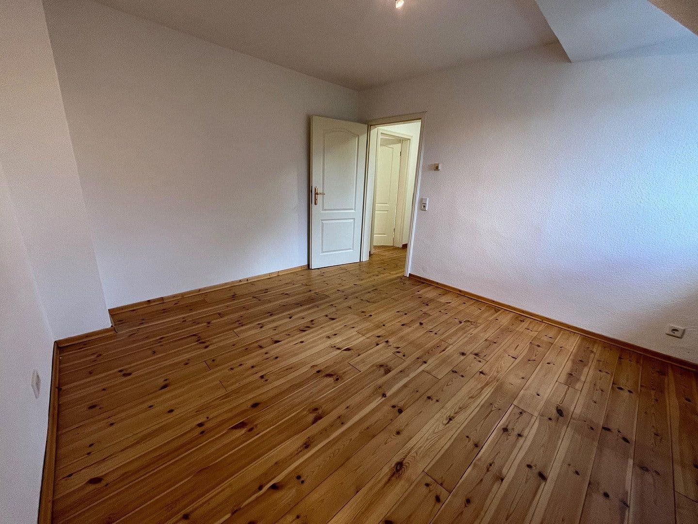 Prenájom bytu 2-izbový 42 m², Heiligenhaus, Severné Porýnie - Westfálsko Prenájom bytu 2-izbový 42 m², Heiligenhaus, Severné Porýnie - Westfálsko