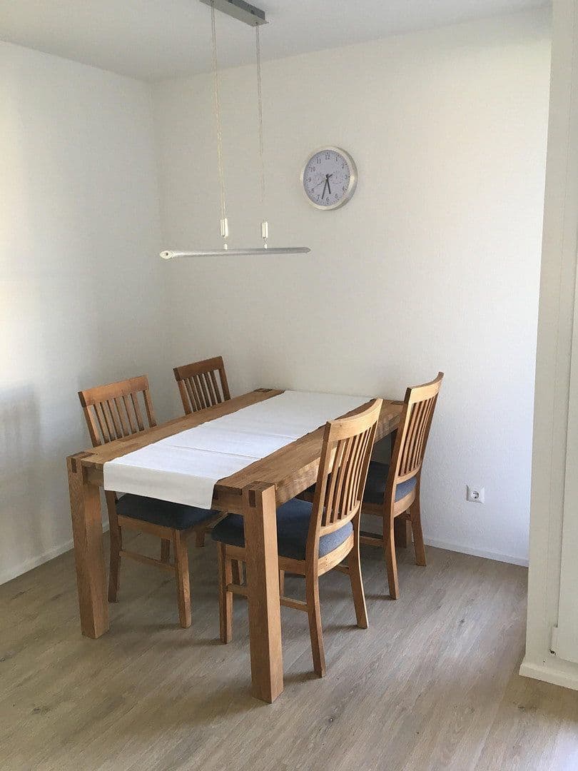 Prenájom bytu 2-izbový 49 m², Rosensteinstraße 31, Stuttgart, Bádensko-Wurttembersko Prenájom bytu 2-izbový 49 m², Rosensteinstraße 31, Stuttgart, Bádensko-Wurttembersko