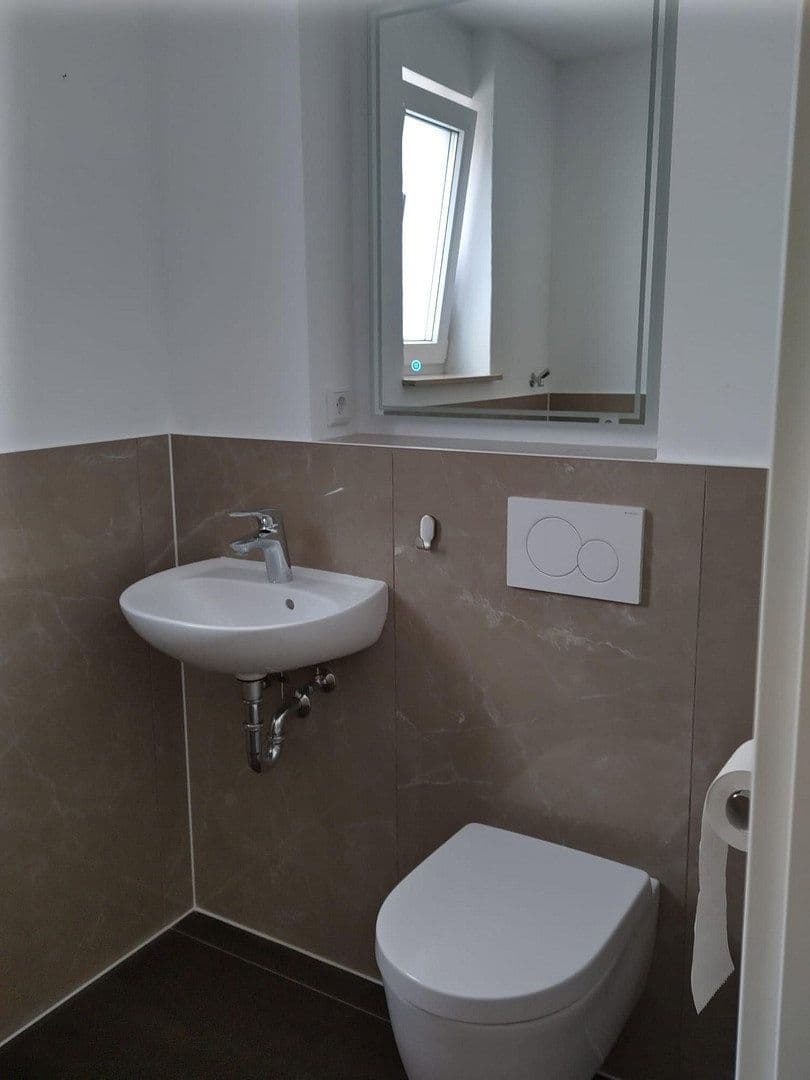 Prenájom bytu 3-izbový 95 m², Darmstadt-Eberstadt, Hesensko Prenájom bytu 3-izbový 95 m², Darmstadt-Eberstadt, Hesensko