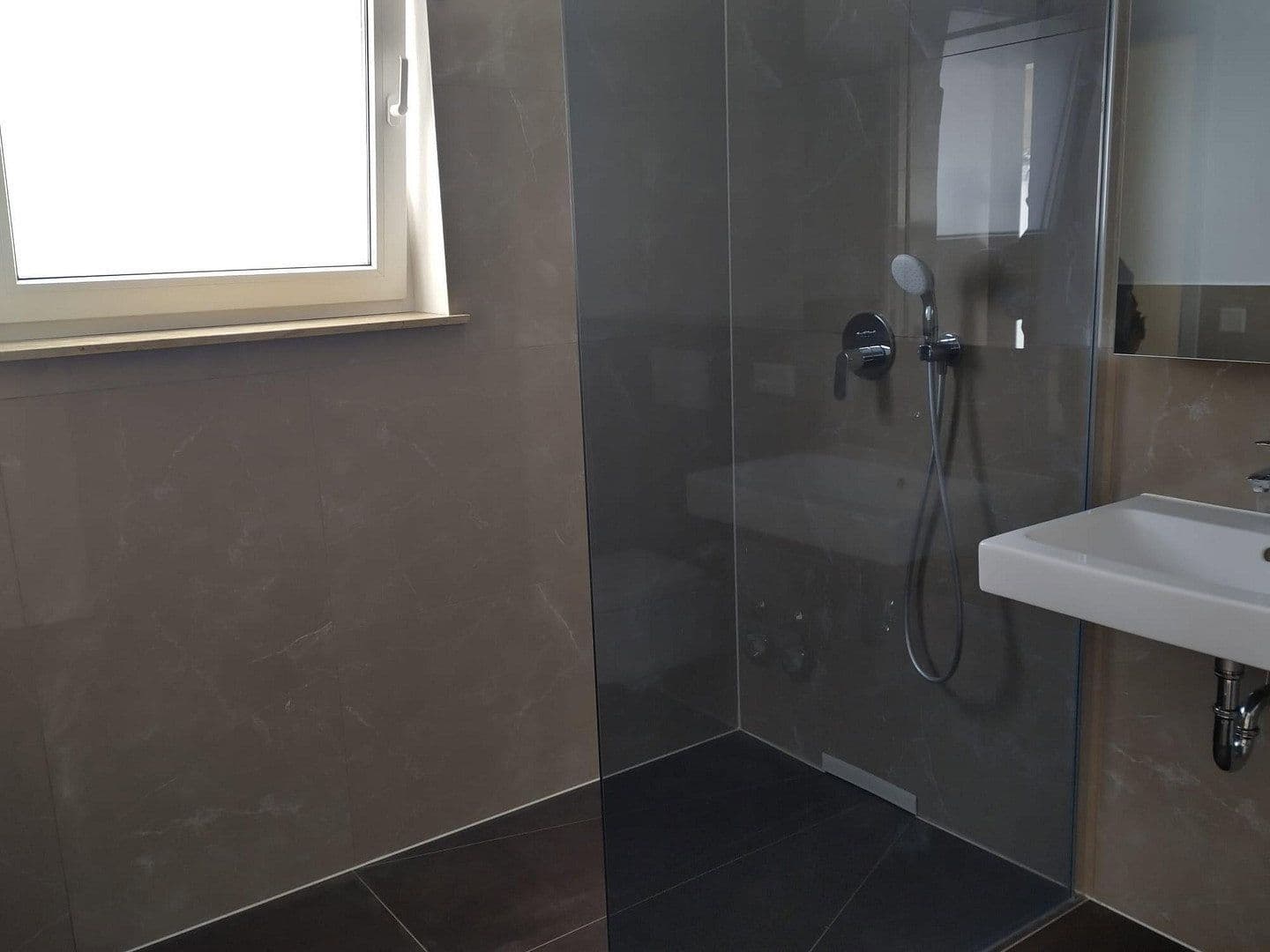 Prenájom bytu 3-izbový 95 m², Darmstadt-Eberstadt, Hesensko Prenájom bytu 3-izbový 95 m², Darmstadt-Eberstadt, Hesensko