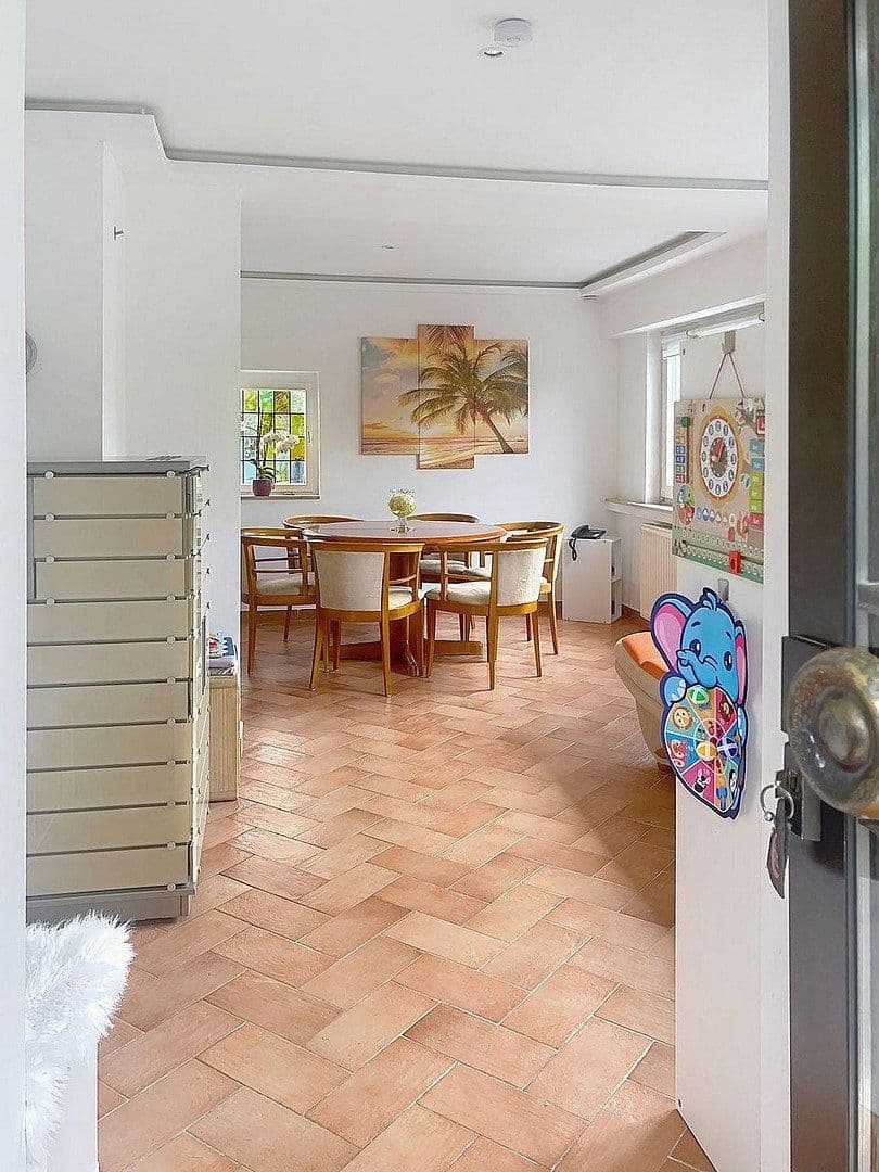Predaj domu 120 m², pozemok 530 m², Schaberger Straße 81, Solingen, Severné Porýnie - Westfálsko Predaj domu 120 m², pozemok 530 m², Schaberger Straße 81, Solingen, Severné Porýnie - Westfálsko