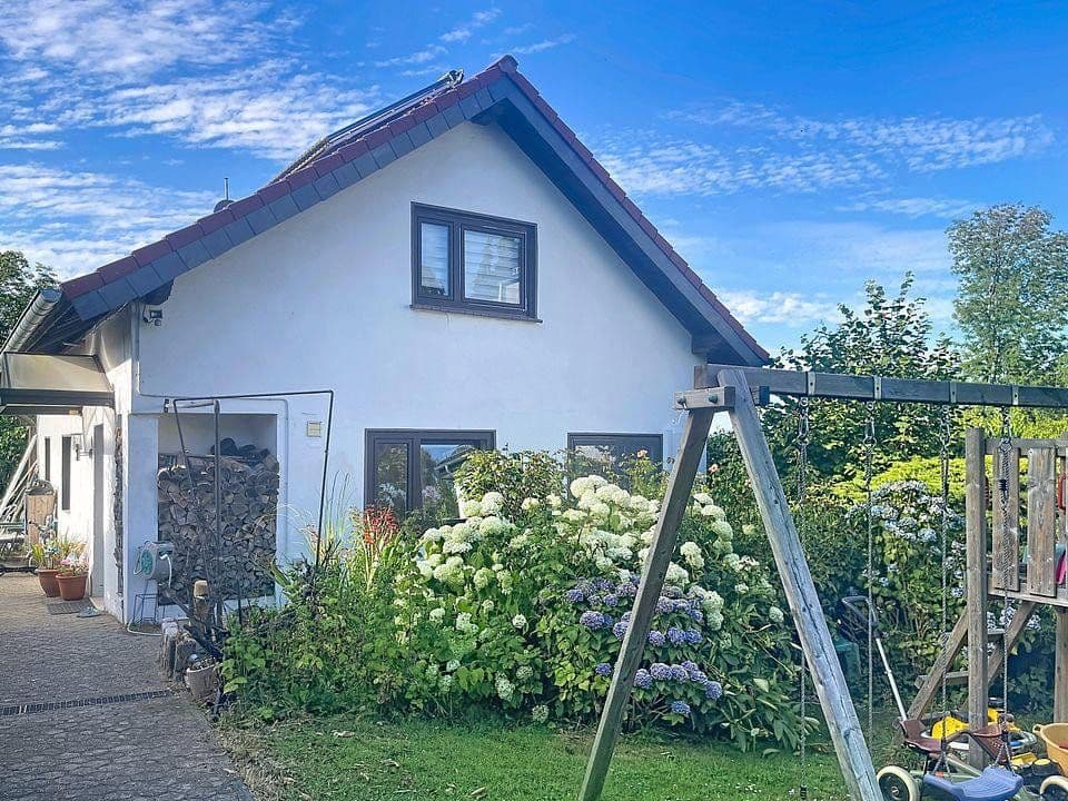 Predaj domu 120 m², pozemok 530 m², Schaberger Straße 81, Solingen, Severné Porýnie - Westfálsko Predaj domu 120 m², pozemok 530 m², Schaberger Straße 81, Solingen, Severné Porýnie - Westfálsko