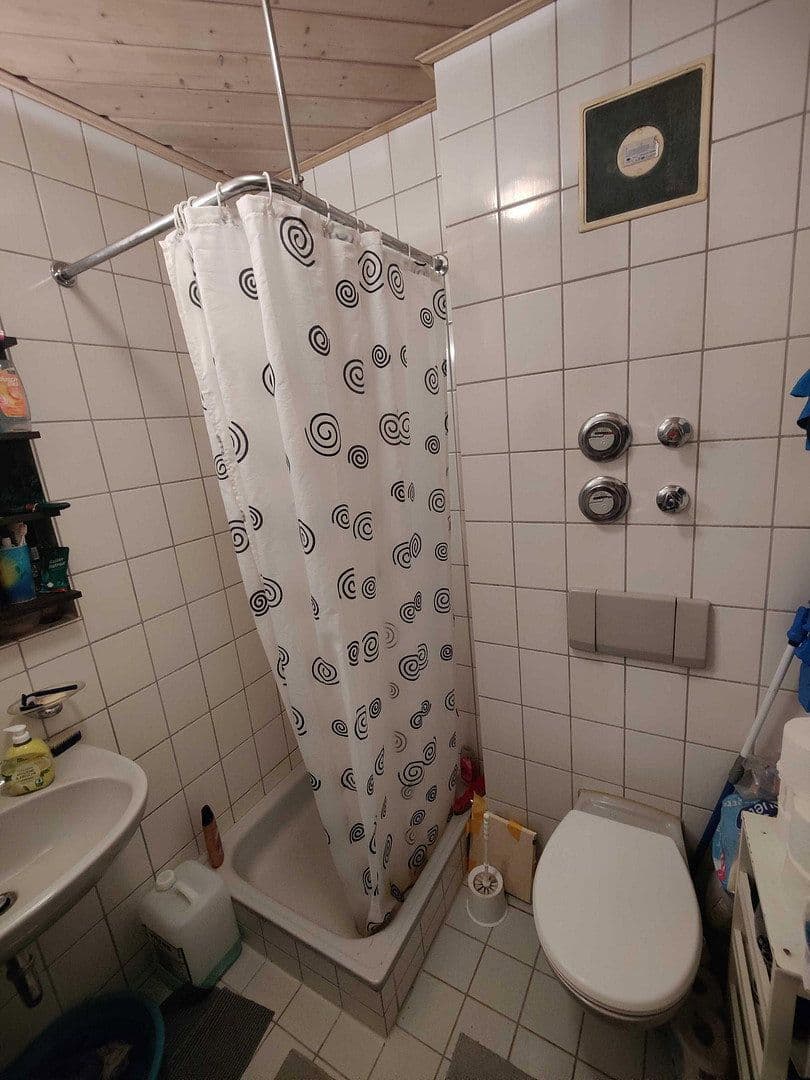 Prenájom bytu 1-izbový 28 m², Wendlingen am Neckar, Bádensko-Wurttembersko Prenájom bytu 1-izbový 28 m², Wendlingen am Neckar, Bádensko-Wurttembersko