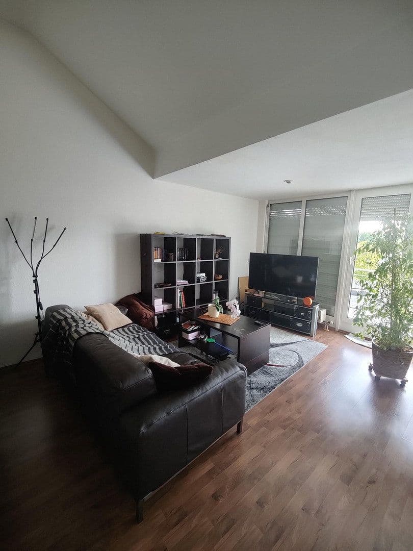 Prenájom bytu 2-izbový 53 m², Wendlingen am Neckar, Bádensko-Wurttembersko Prenájom bytu 2-izbový 53 m², Wendlingen am Neckar, Bádensko-Wurttembersko