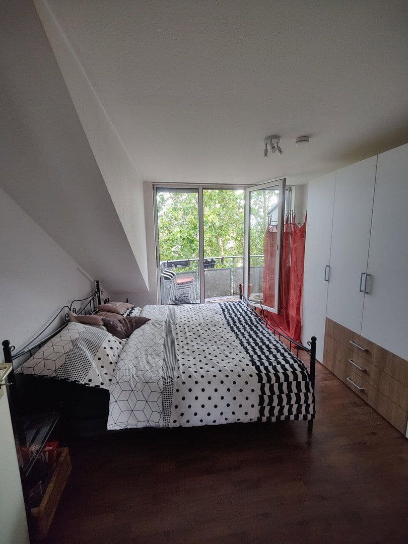 Prenájom bytu 2-izbový 53 m², Wendlingen am Neckar, Bádensko-Wurttembersko Prenájom bytu 2-izbový 53 m², Wendlingen am Neckar, Bádensko-Wurttembersko