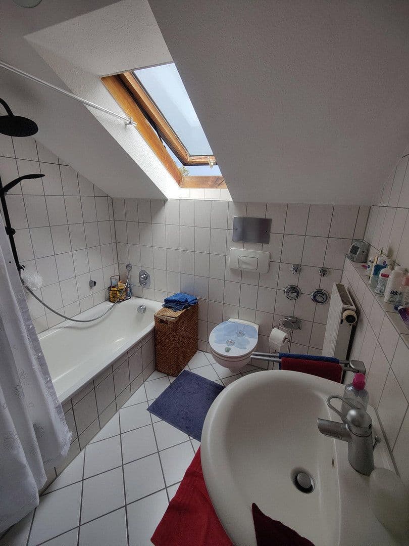Prenájom bytu 2-izbový 53 m², Wendlingen am Neckar, Bádensko-Wurttembersko Prenájom bytu 2-izbový 53 m², Wendlingen am Neckar, Bádensko-Wurttembersko