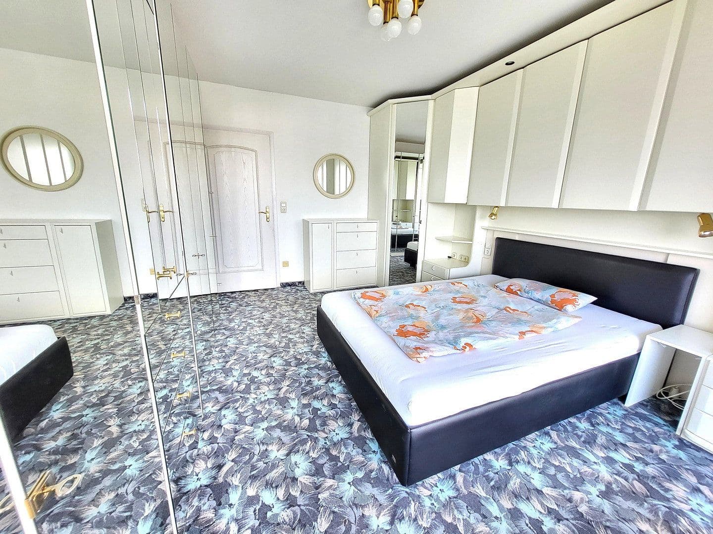 Predaj bytu 3-izbový 81 m², Elektrastr. 15, München, Bavorsko Predaj bytu 3-izbový 81 m², Elektrastr. 15, München, Bavorsko