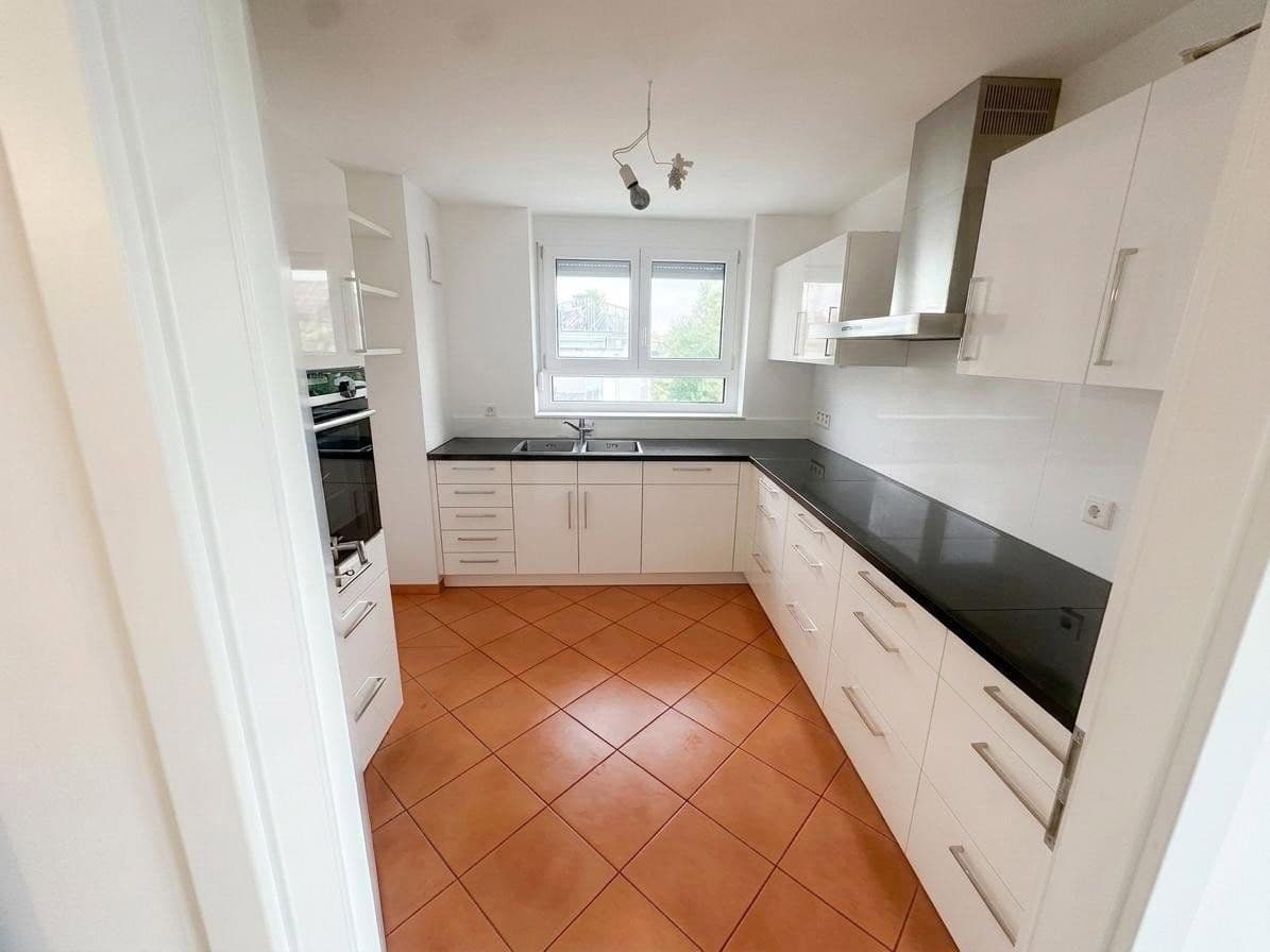 Predaj bytu 4-izbový 108 m², Am Anker 12, Edingen-Neckarhausen, Bádensko-Wurttembersko Predaj bytu 4-izbový 108 m², Am Anker 12, Edingen-Neckarhausen, Bádensko-Wurttembersko