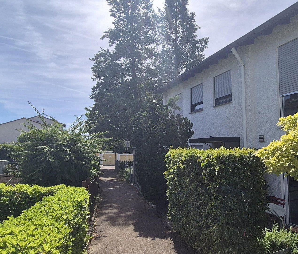 Predaj domu 113 m², pozemok 338 m², Leonberg, Bádensko-Wurttembersko Predaj domu 113 m², pozemok 338 m², Leonberg, Bádensko-Wurttembersko